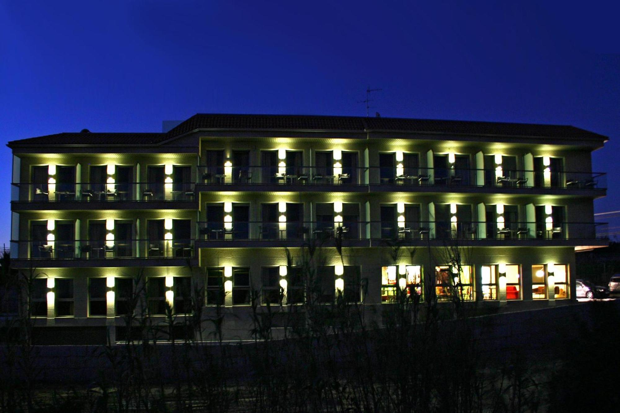 Royal Nayef Hotel Portonovo Eksteriør billede