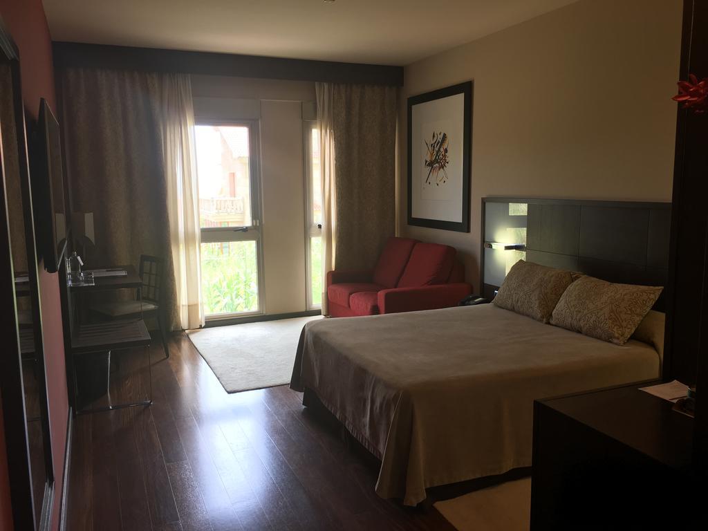 Royal Nayef Hotel Portonovo Eksteriør billede